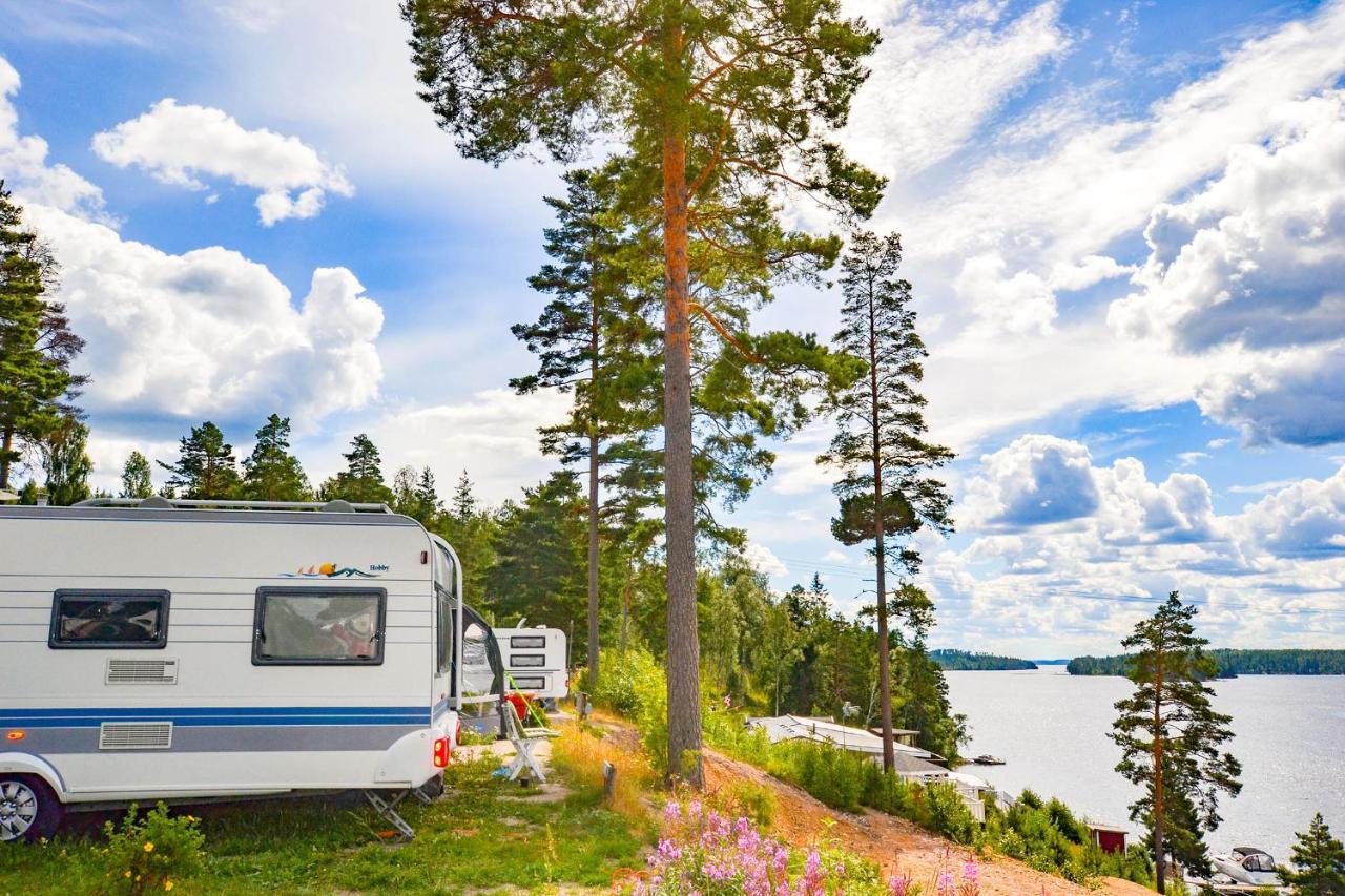 Arjaeng Camping & Stugor Sommarvik Exterior foto